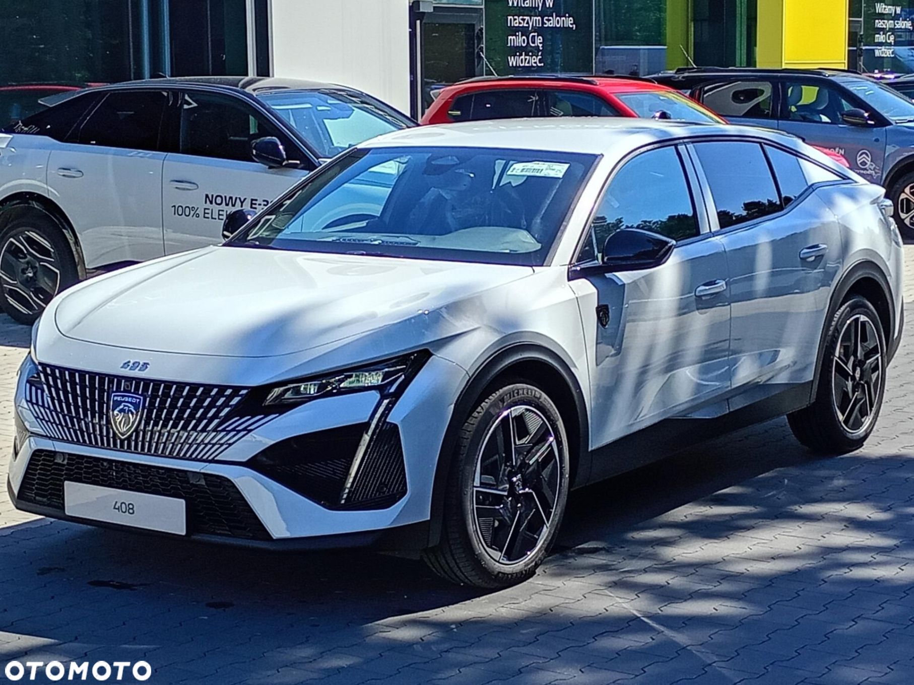 Peugeot 408 - 1