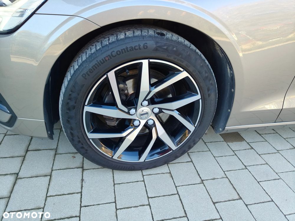 Volvo V60 D4 Geartronic Momentum Pro - 18