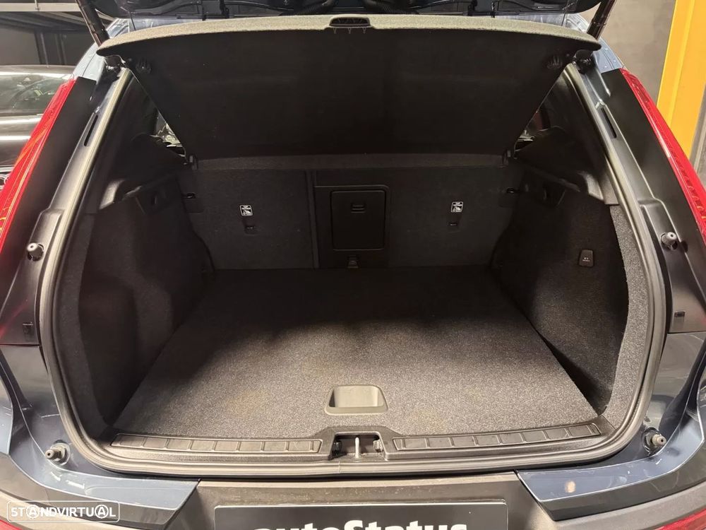 Volvo XC 40 1.5 T5 PHEV Momentum - 23