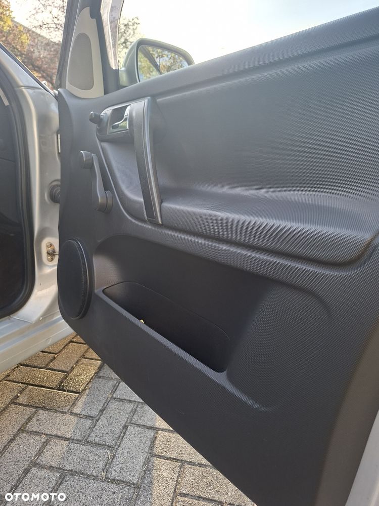 Volkswagen Polo - 10
