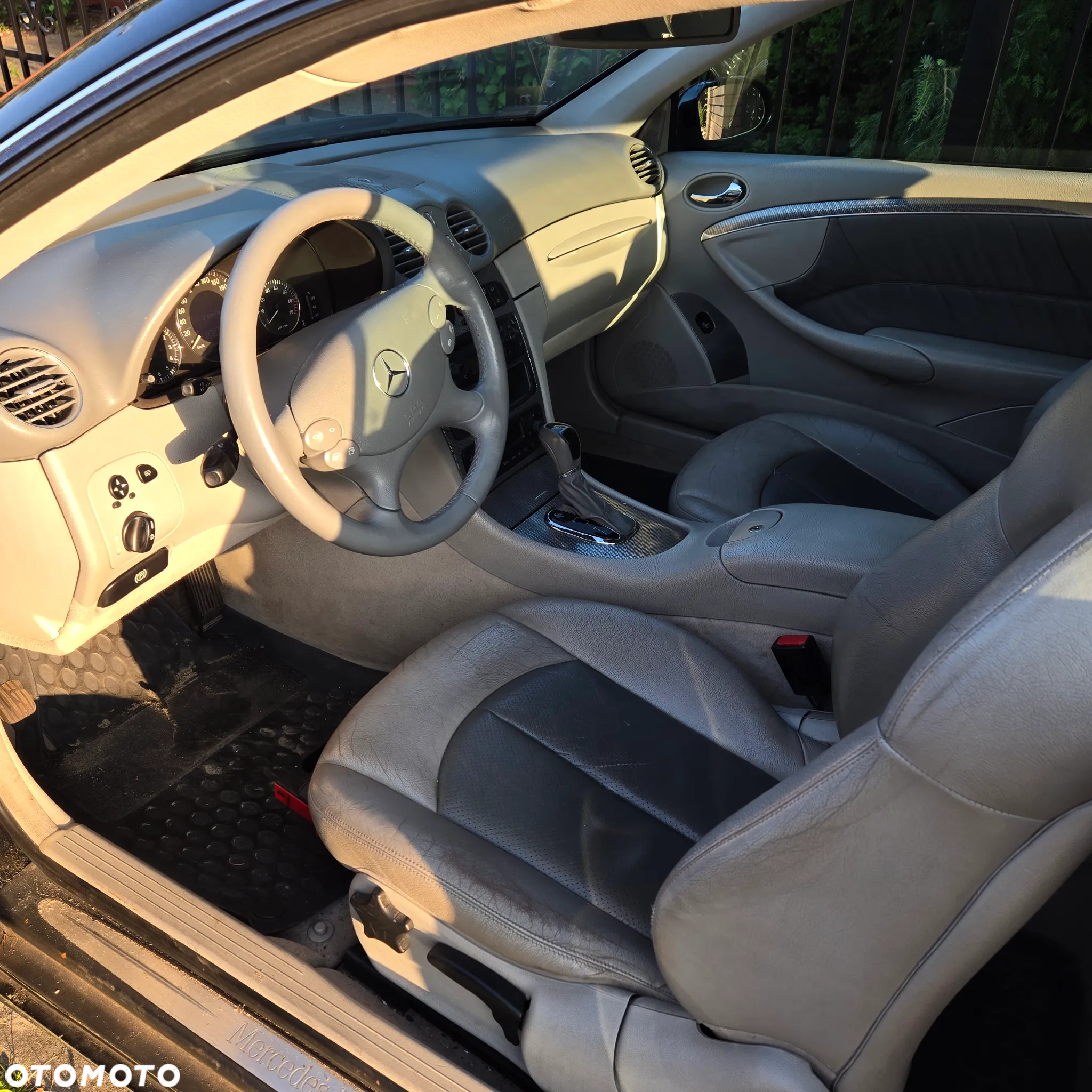 Mercedes-Benz CLK - 8