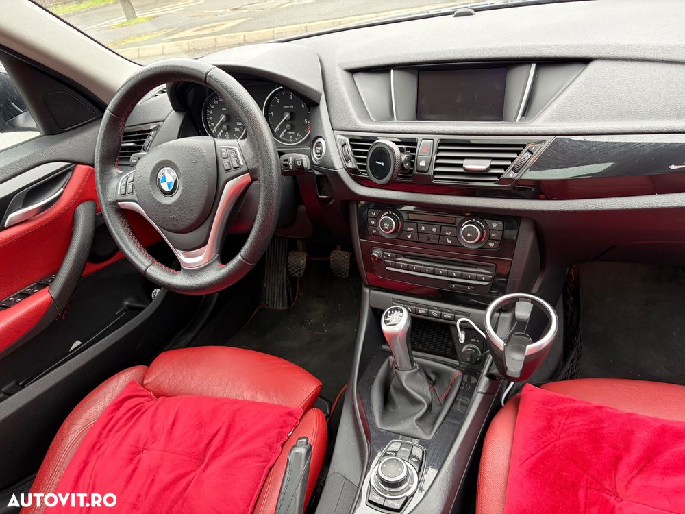 BMW X1 xDrive20d Sport Line - 18