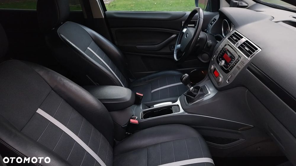 Ford Kuga 2.0 TDCi Titanium S - 8