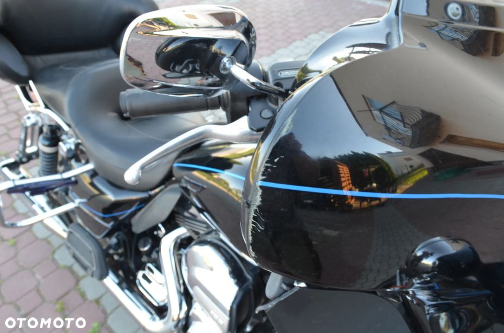 Harley-Davidson FLH Electra Glide - 18