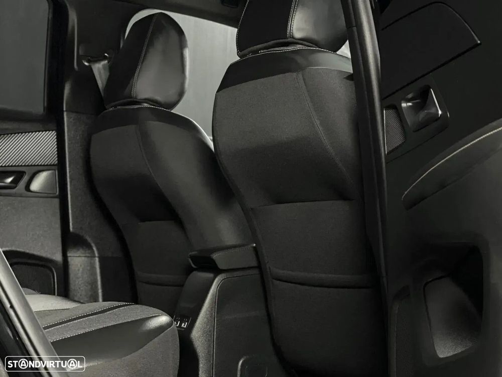 Peugeot 2008 - 10