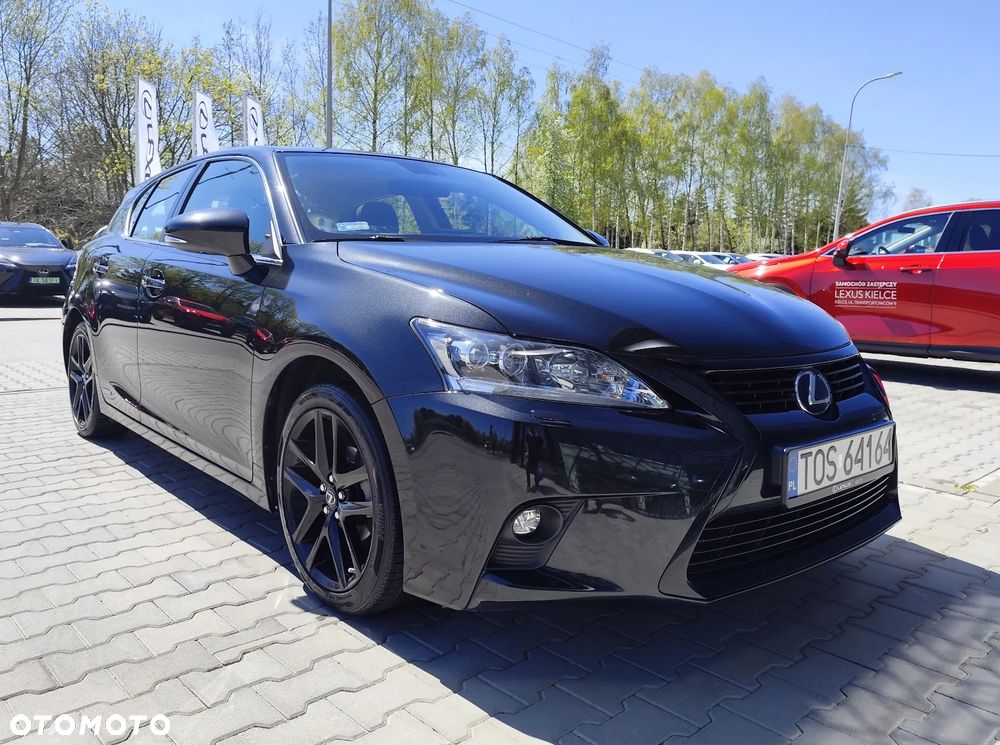 Lexus CT - 1