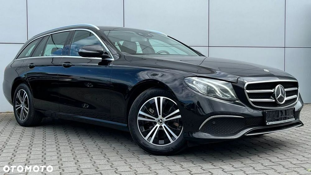Mercedes-Benz Klasa E 220 d 4-Matic 9G-TRONIC - 6