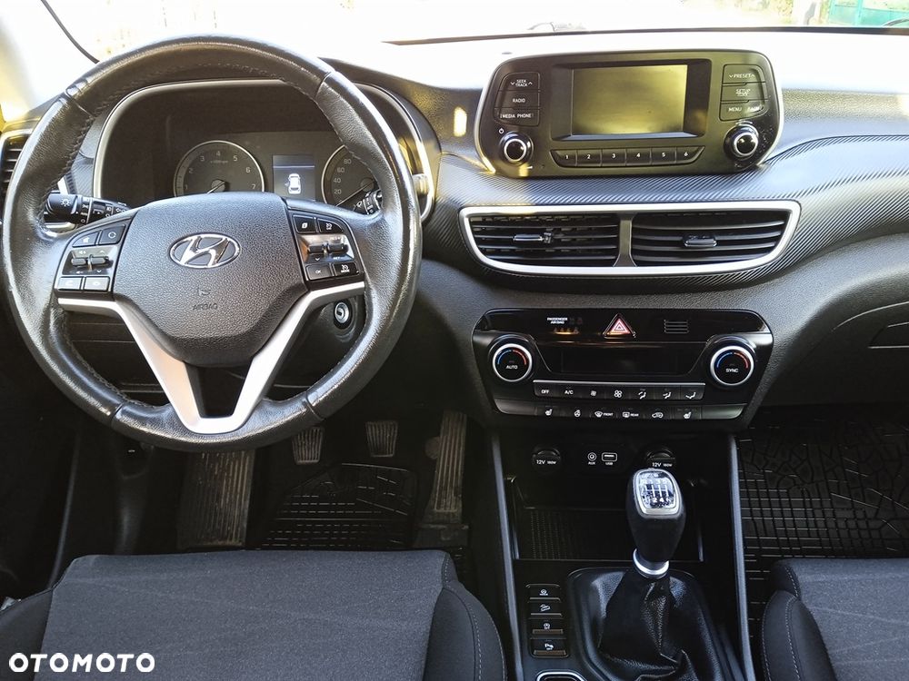 Hyundai Tucson 1.6 GDI BlueDrive GO 2WD - 13