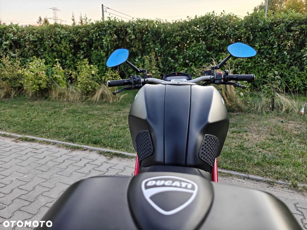 Ducati Monster - 9