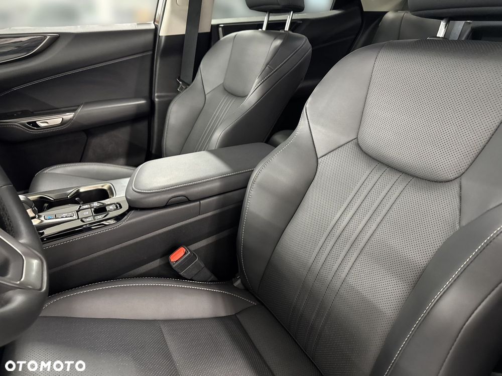 Lexus NX - 16