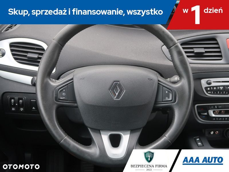 Renault Scenic - 17