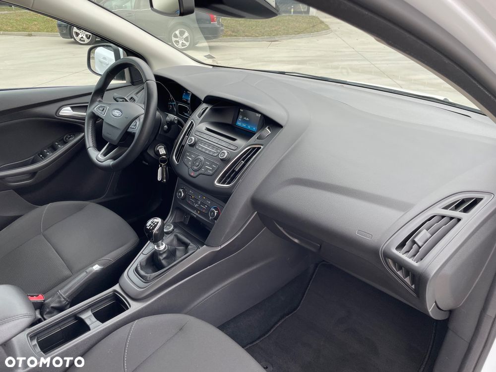 Ford Focus 1.0 EcoBoost Start-Stopp-System TREND - 19