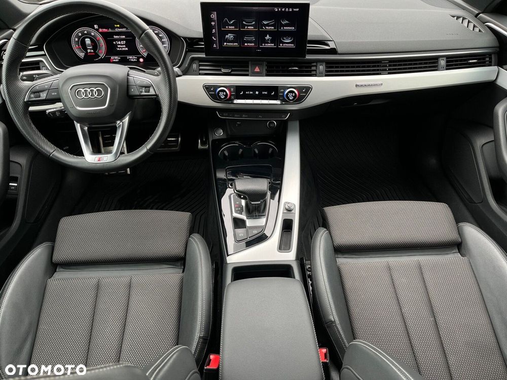 Audi A4 Limousine - 12