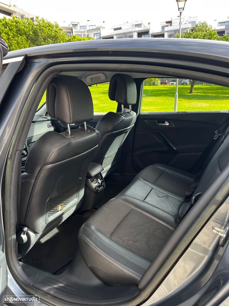 Peugeot 508 2.0 HDi Hybrid4 2-Tronic - 13