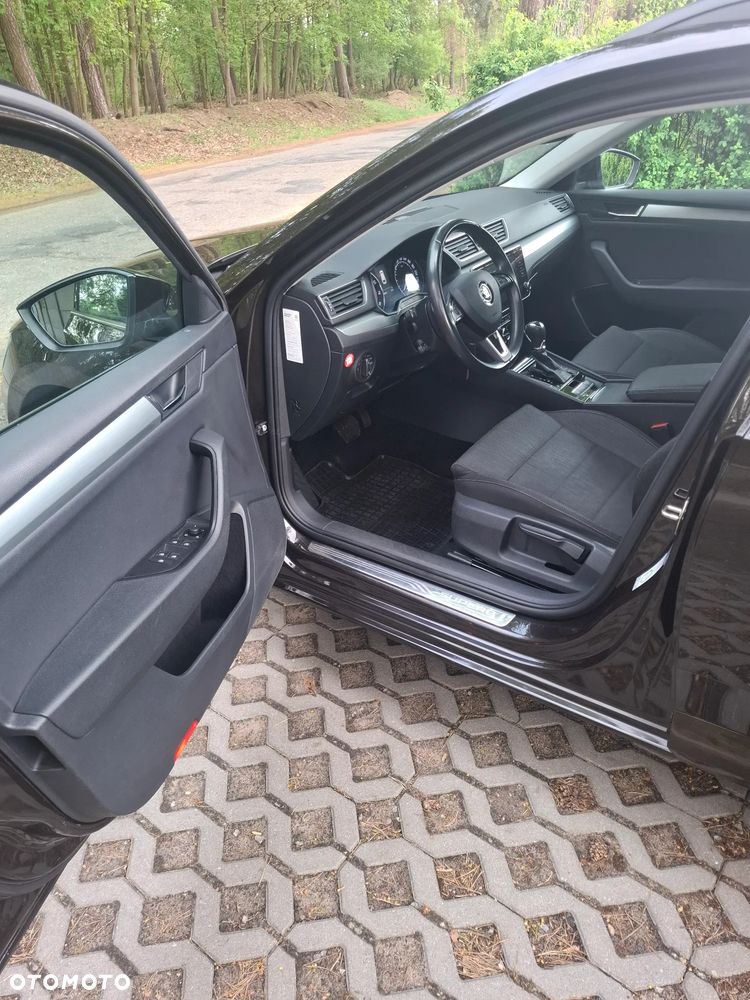 Skoda Superb 1.4 TSI ACT DSG Ambition - 13
