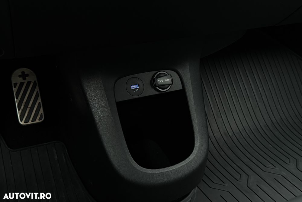 Hyundai IONIQ - 14