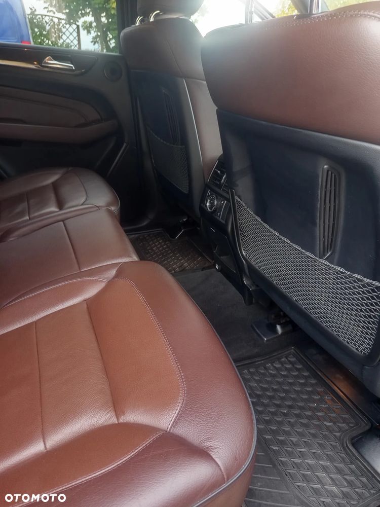 Mercedes-Benz ML 350 BlueTec 4-Matic - 16