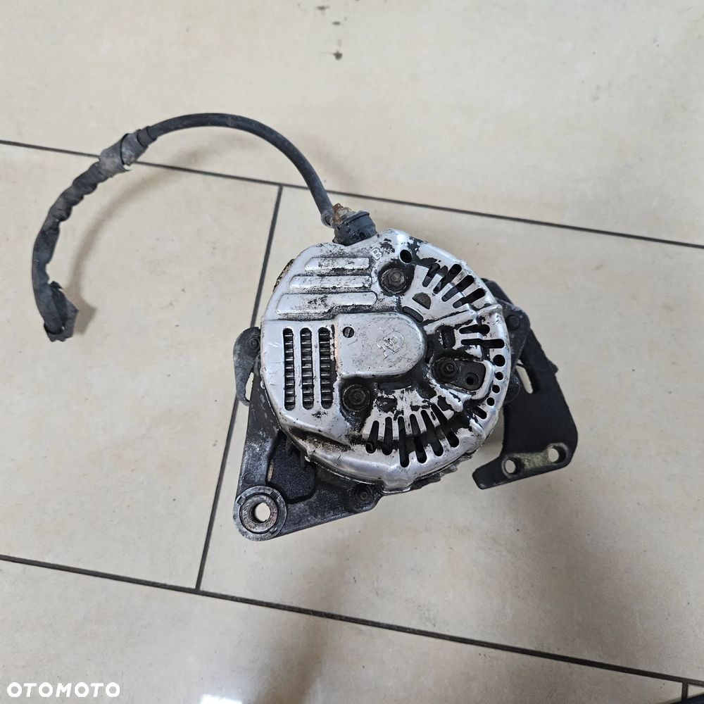 alternator Denso 27060-27030 / TOYOTA AVENSIS T22  /  TOYOTA COROLLA / 2,0 D-4D - 3