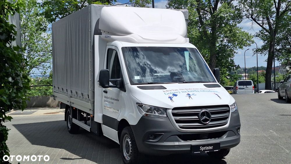Mercedes-Benz Sprinter - 12