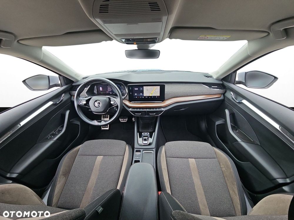 Skoda Octavia 2.0 TSI 4x4 Scout DSG - 7