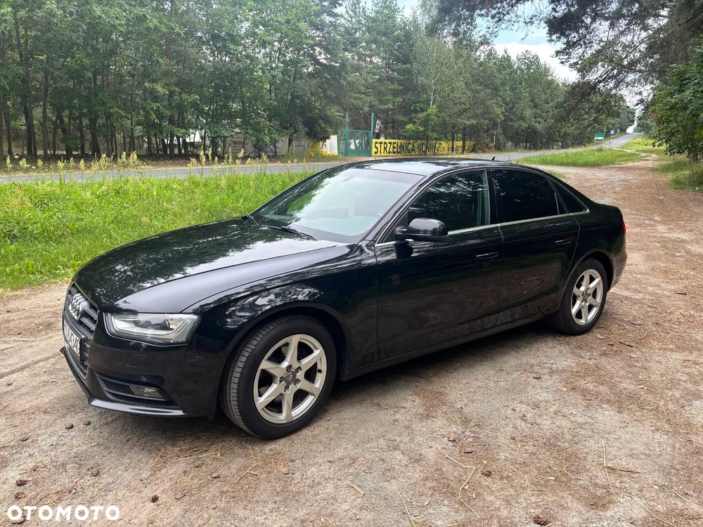 Audi A4 Limousine - 3