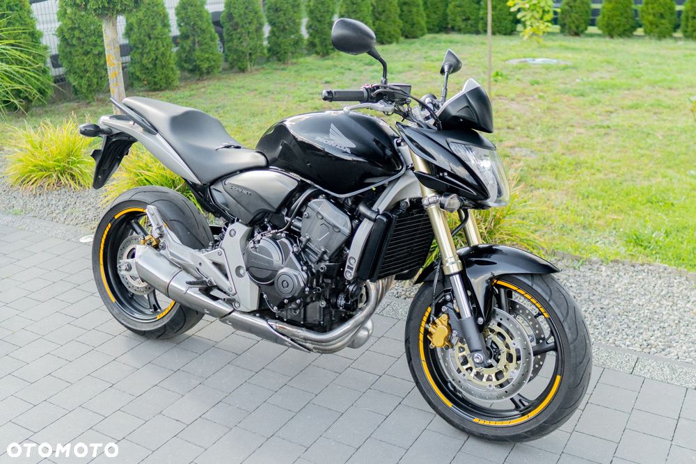 Honda CB - 1