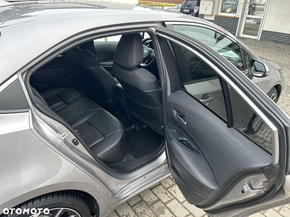 Toyota Corolla 1.6 Executive - 26