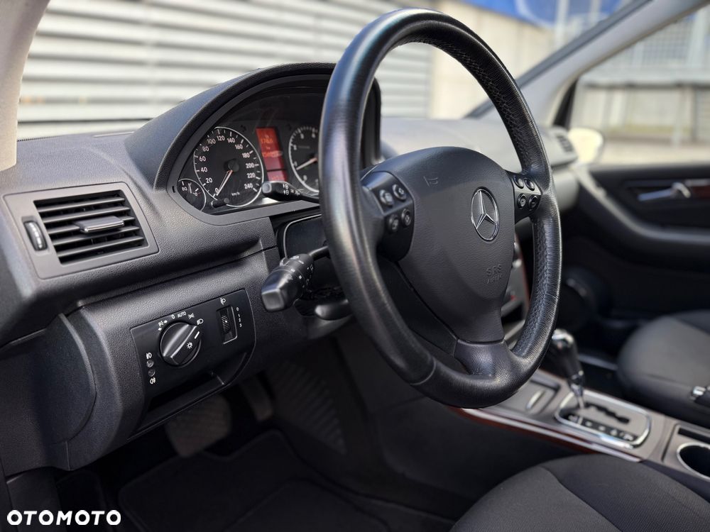 Mercedes-Benz Klasa A 150 Autotronic Elegance - 31