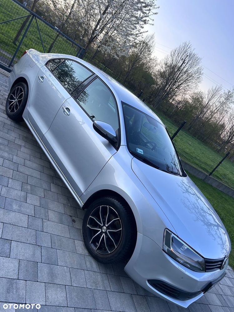 Volkswagen Jetta 1.2 TSI Trendline - 8