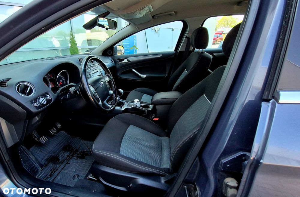 Ford Mondeo 2.0 TDCi Titanium - 12