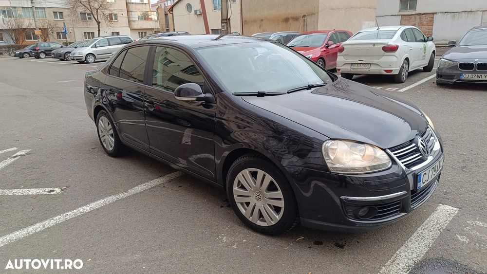 Volkswagen Jetta 1.9 TDI Trendline DPF - 3