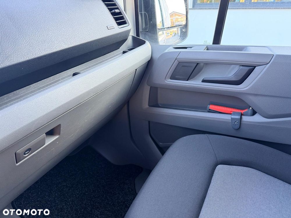Volkswagen Crafter - 25