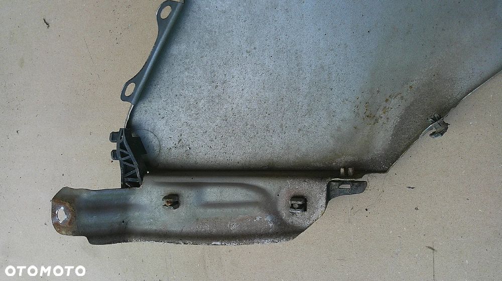 HONDA CIVIC VII BŁOTNIK PRAWY NH623M - 5