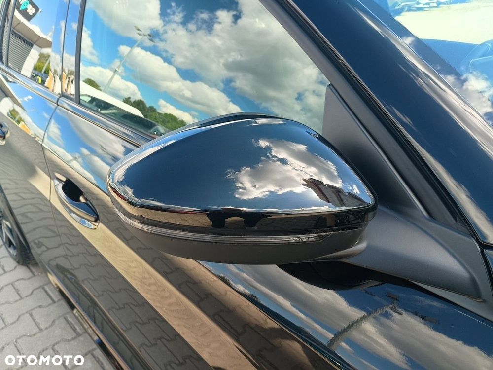 Peugeot 208 - 14