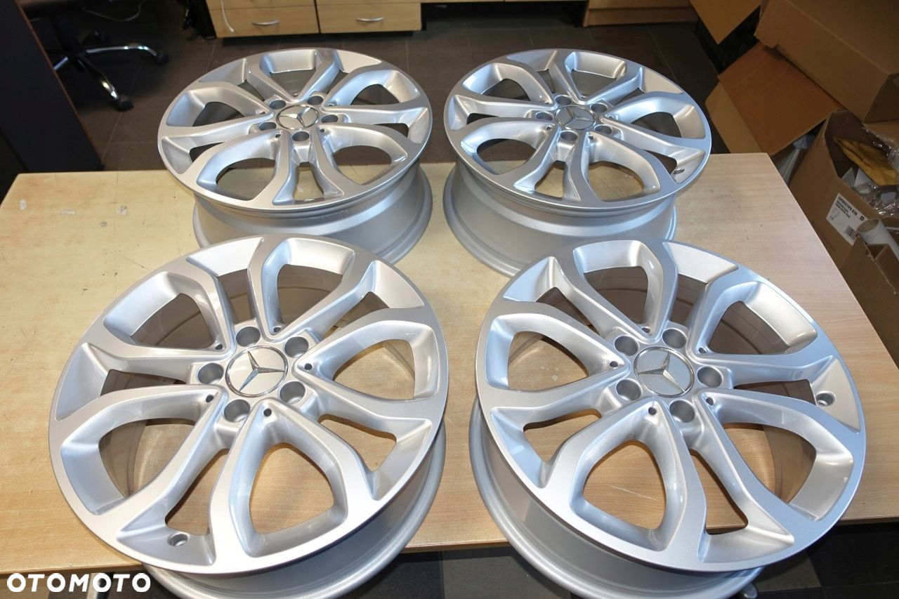 Mercedes w205 felgi 17 4szt IDEALNE w207 7x17 et48.5 2054010200 - 2