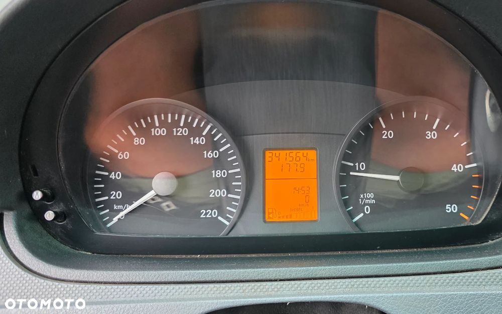 Mercedes-Benz Vito - 19