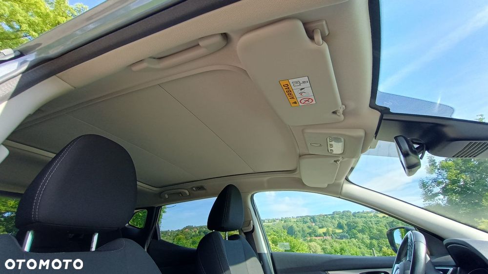 Nissan Qashqai 1.3 DIG-T N-Connecta - 17
