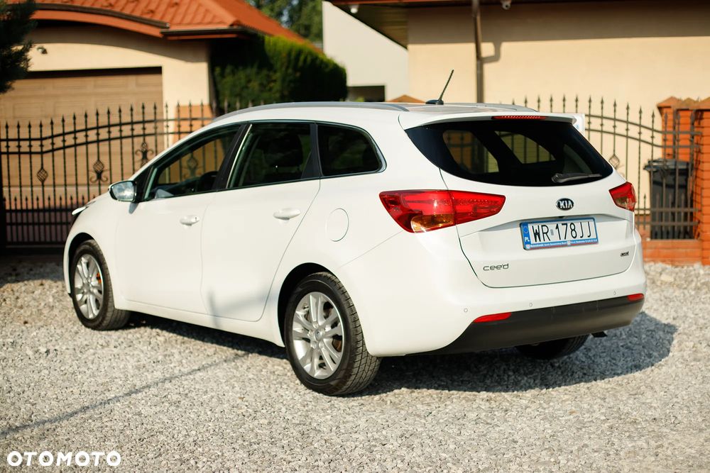 Kia Ceed 1.6 CRDi L - 6