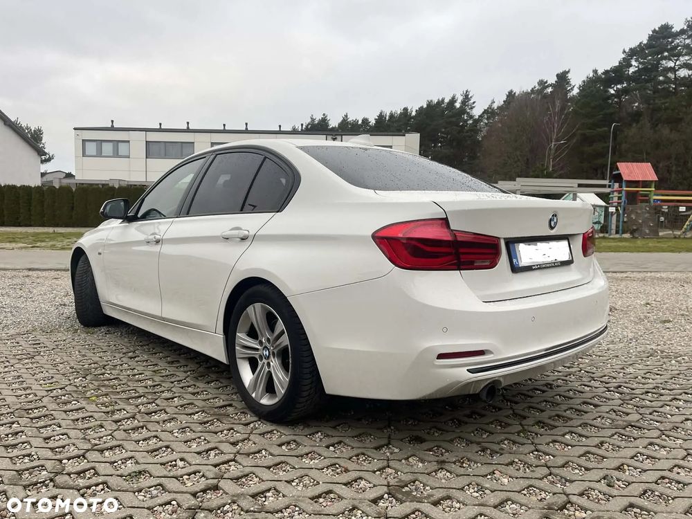 BMW Seria 3 318i Sport Line Shadow - 4
