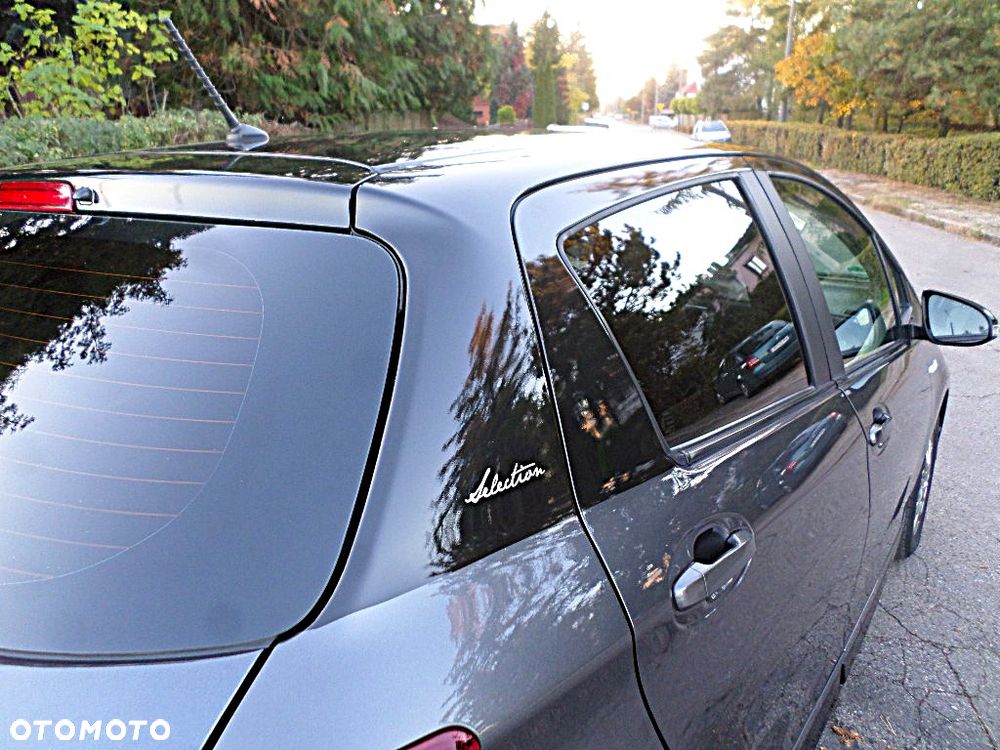 Toyota Yaris - 5