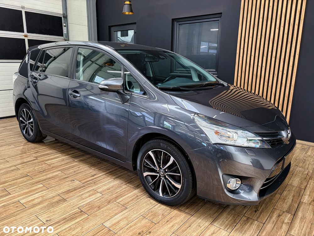 Toyota Verso 1.8 Prestige 7os MS - 6