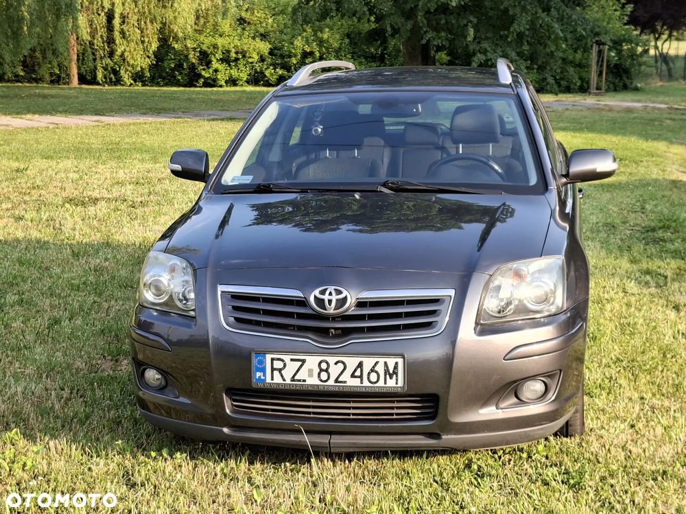 Toyota Avensis 1.8 VVT-i Sol - 3