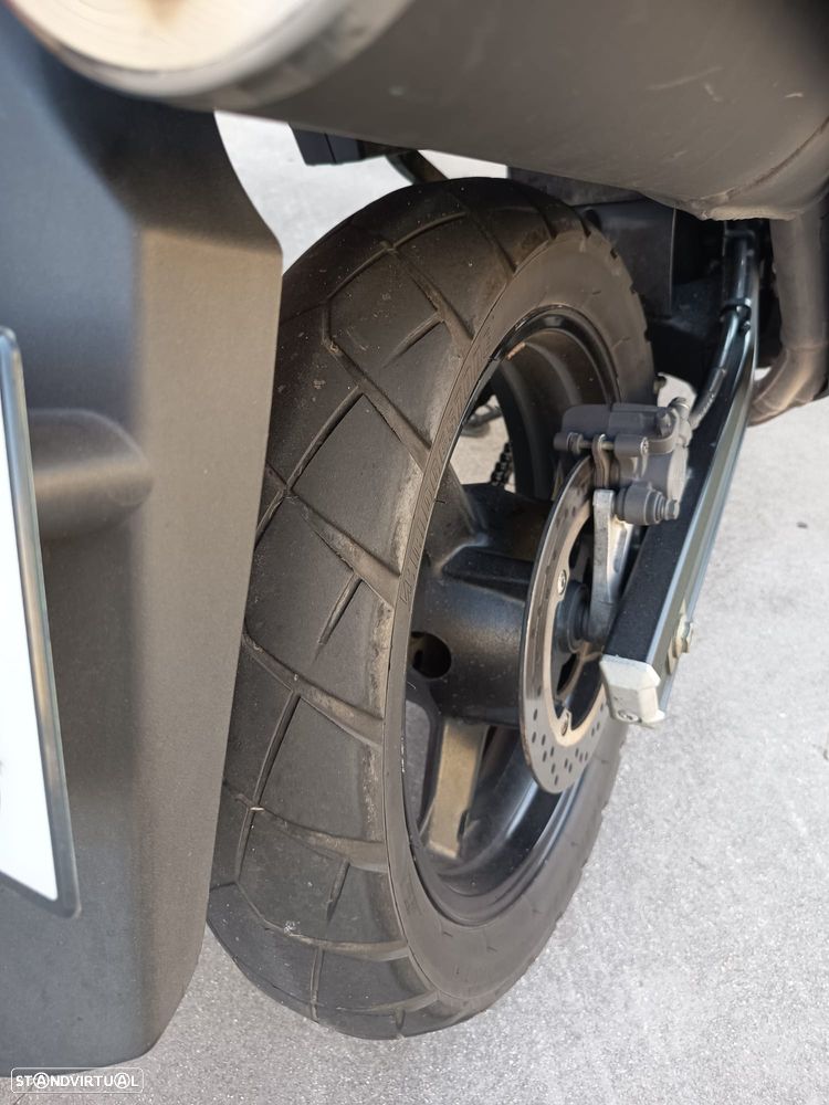 Suzuki DL V-STROM - 6