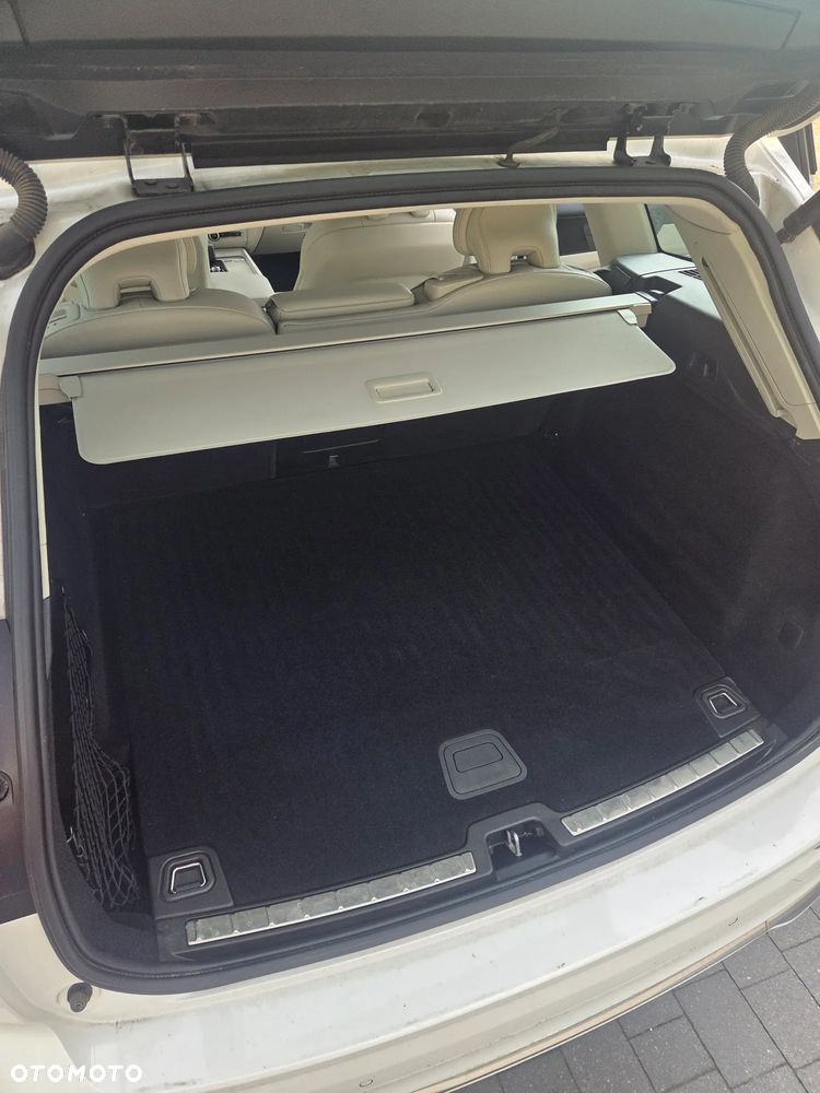 Volvo XC 60 B4 B Plus Bright - 12