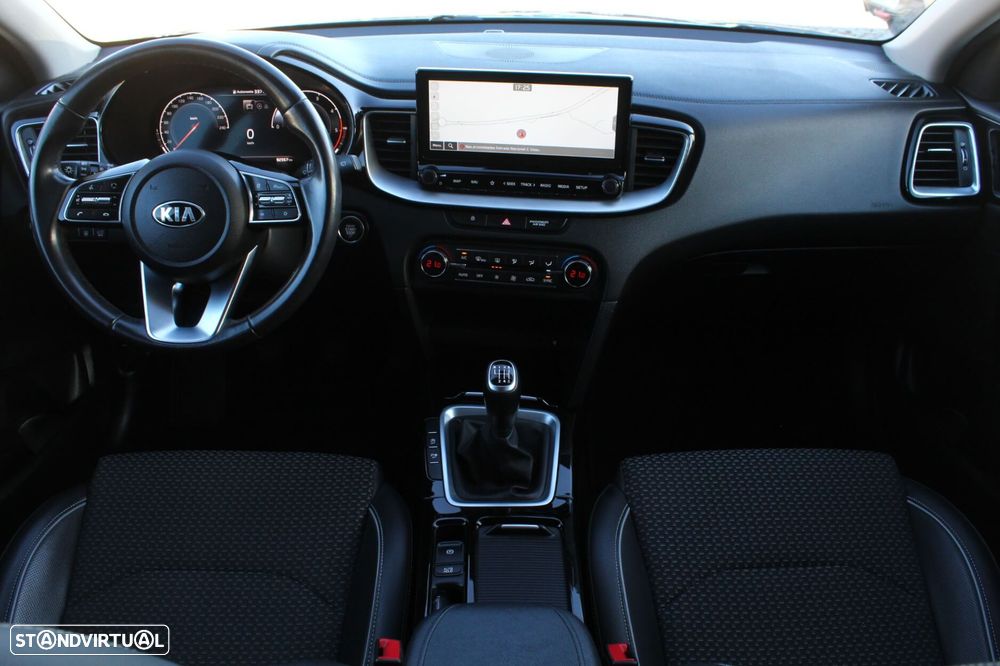 Kia XCeed 1.6 CRDi Tech - 10