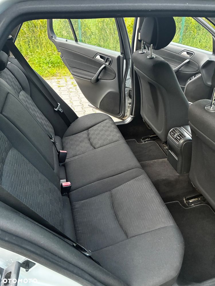 Mercedes-Benz Klasa C 180 Kompressor Automatik Classic Sport Edition - 10