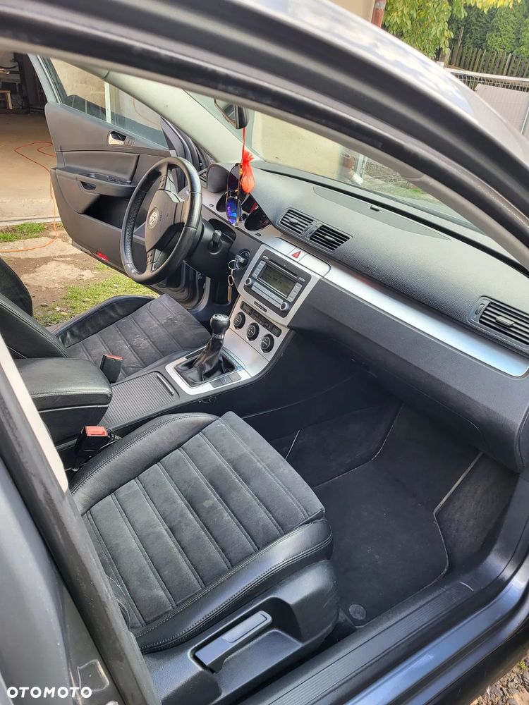 Volkswagen Passat 2.0 TDI Highline - 7