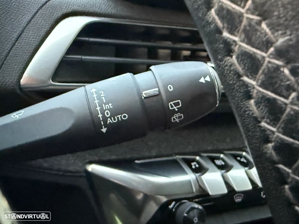 Peugeot 3008 1.5 BlueHDi Allure Pack - 36