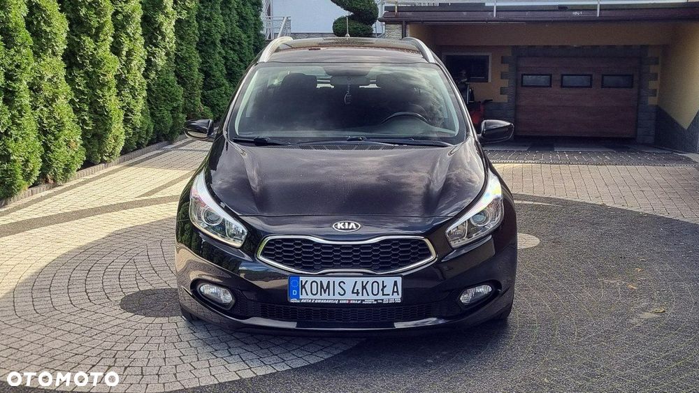 Kia Ceed - 9