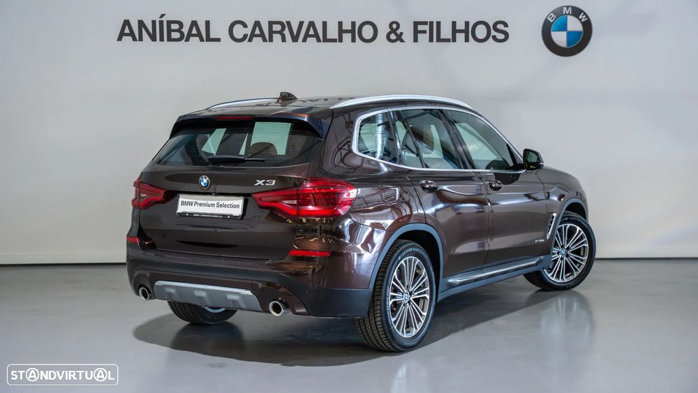 BMW X3 20 d xDrive Line Luxury - 4